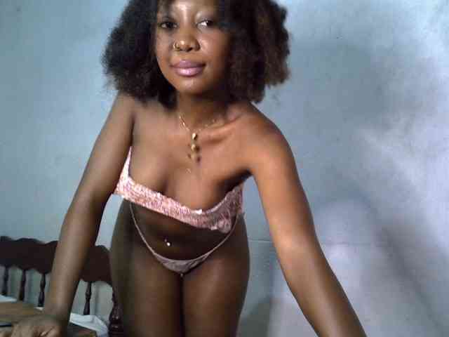 SpicyMackenzie1 webcam