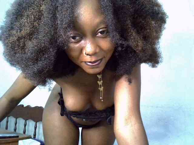 SpicyMackenzie1 webcam