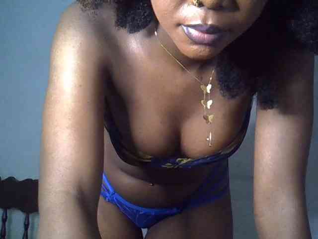 SpicyMackenzie1 webcam