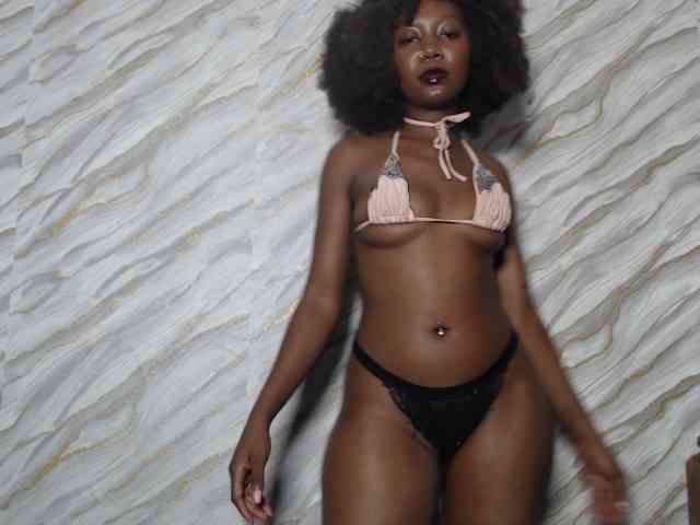 SpicyMackenzie1 webcam