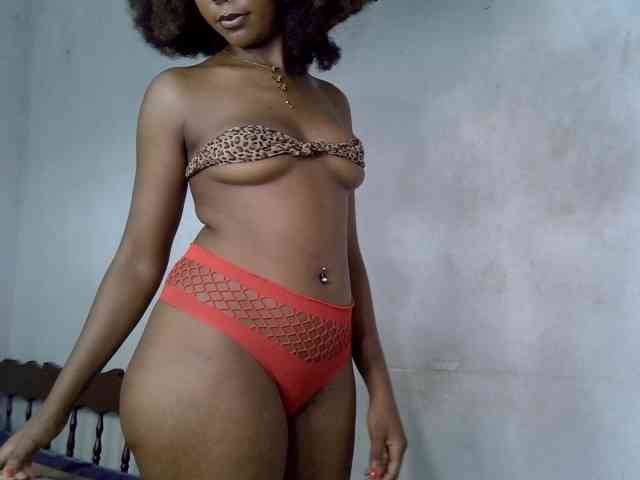 SpicyMackenzie1 webcam