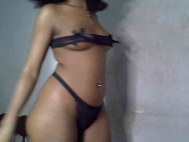 SpicyMackenzie1 webcam