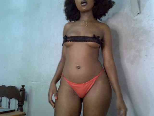 SpicyMackenzie1 webcam