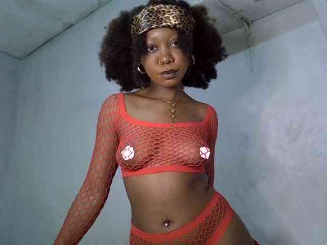 SpicyMackenzie1 webcam