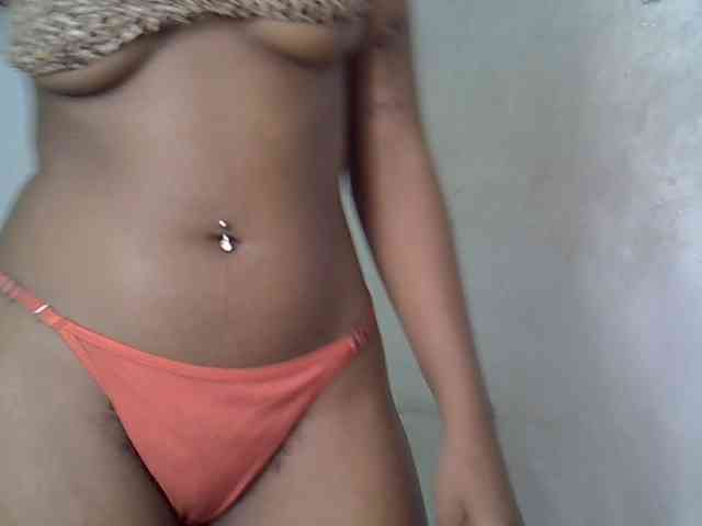 SpicyMackenzie1 webcam