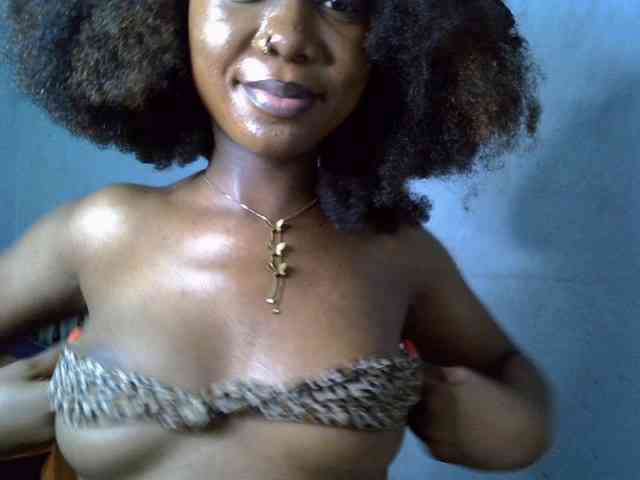 SpicyMackenzie1 webcam