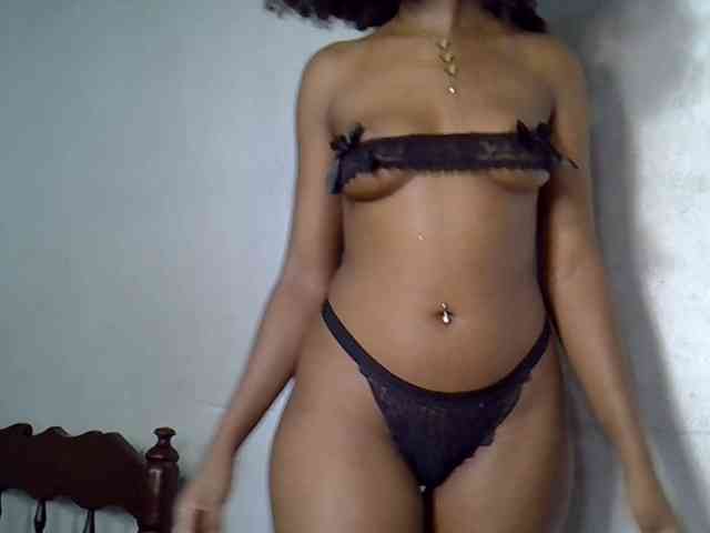 SpicyMackenzie1 webcam