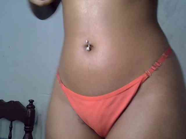 SpicyMackenzie1 webcam