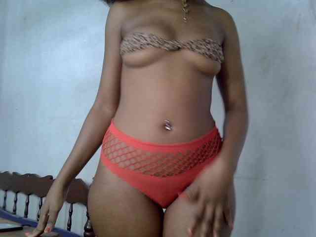 SpicyMackenzie1 webcam