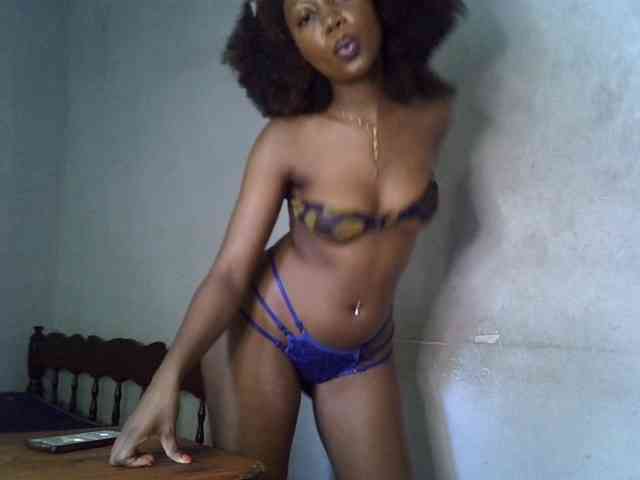 SpicyMackenzie1 webcam