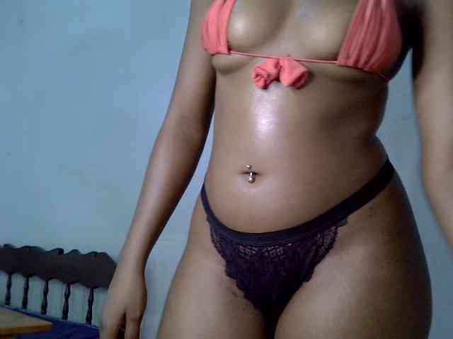 SpicyMackenzie1 webcam