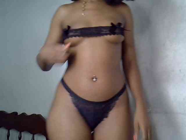 SpicyMackenzie1 webcam