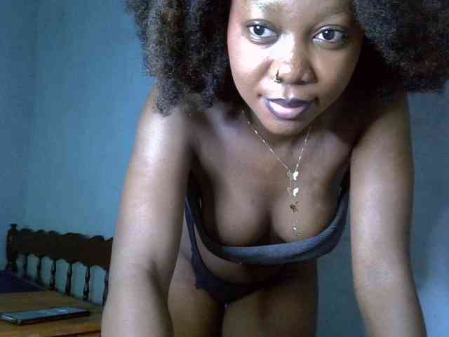 SpicyMackenzie1 webcam