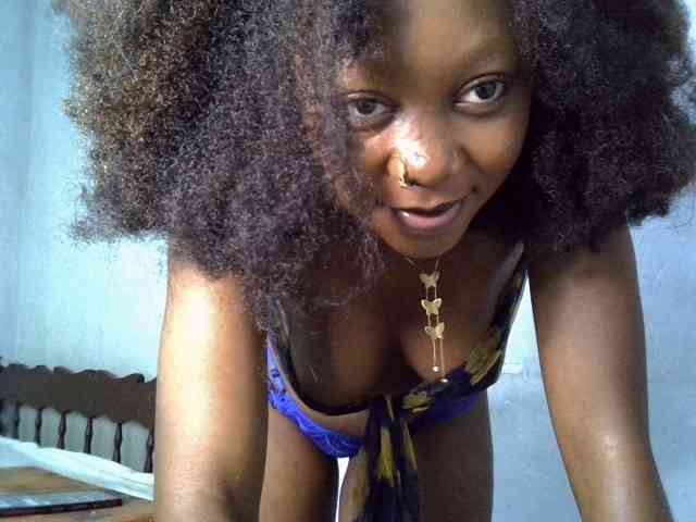 SpicyMackenzie1 webcam