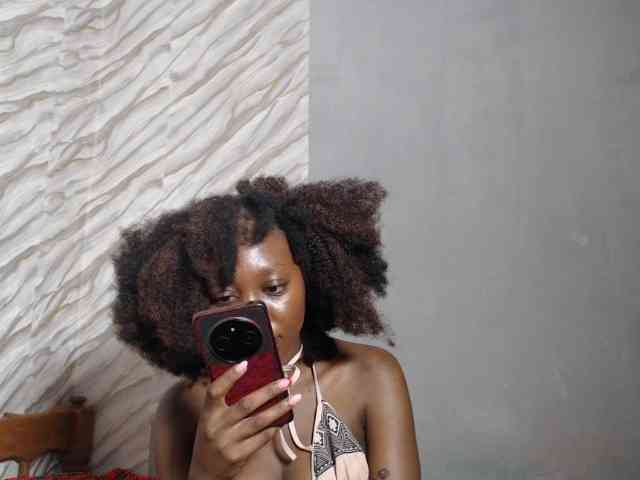 SpicyMackenzie1 webcam