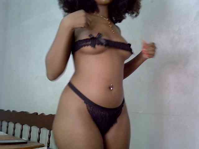 SpicyMackenzie1 webcam