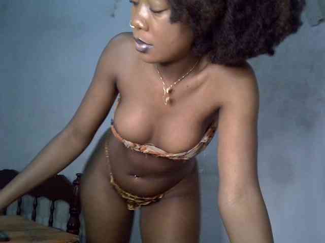 SpicyMackenzie1 webcam