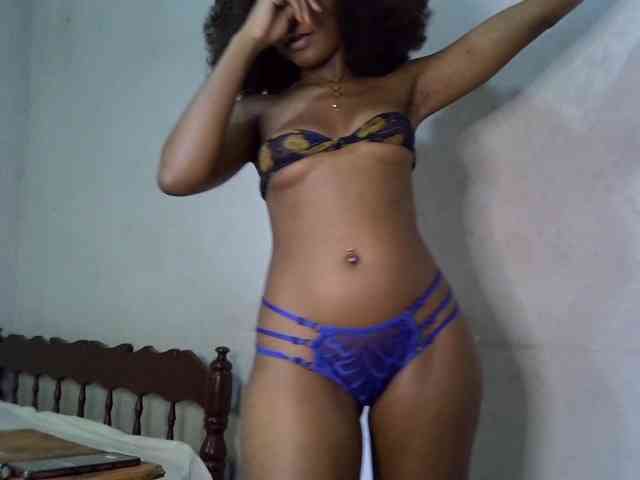 SpicyMackenzie1 webcam