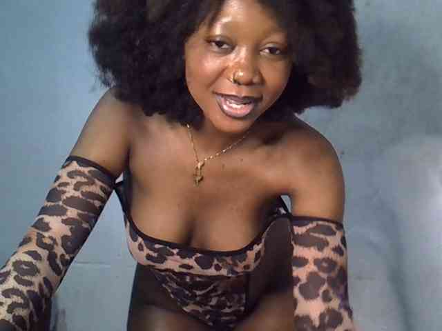 SpicyMackenzie1 webcam