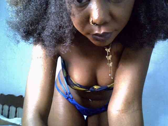 SpicyMackenzie1 webcam