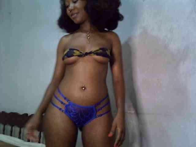 SpicyMackenzie1 webcam