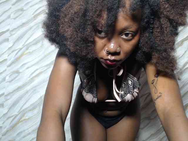 SpicyMackenzie1 webcam