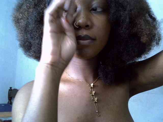 SpicyMackenzie1 webcam