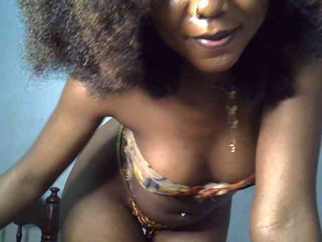 SpicyMackenzie1 webcam