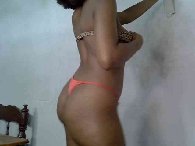 SpicyMackenzie1 webcam