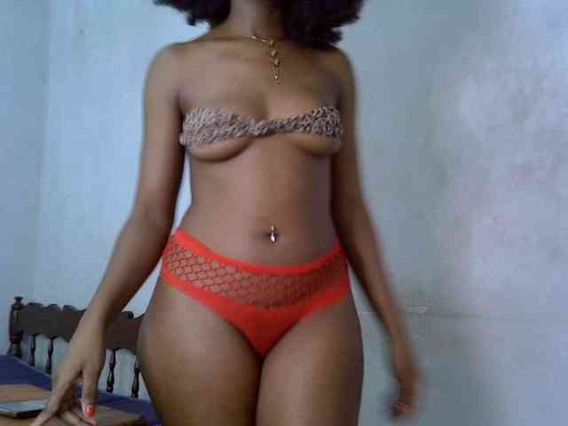 SpicyMackenzie1 webcam