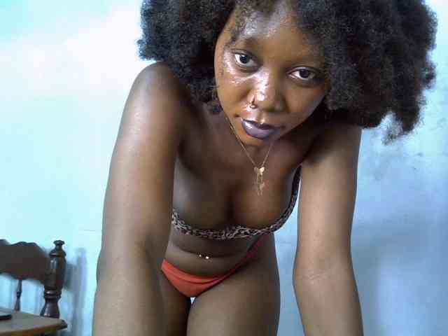 SpicyMackenzie1 webcam