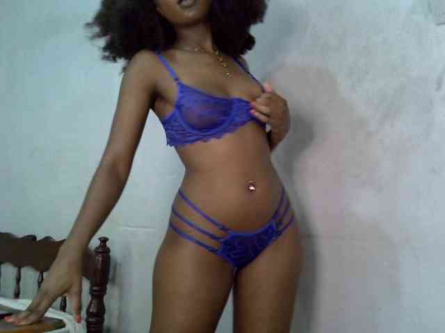 SpicyMackenzie1 webcam