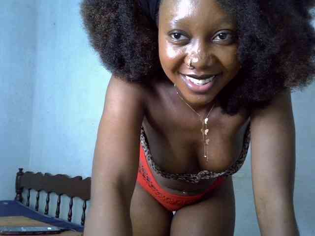 SpicyMackenzie1 webcam