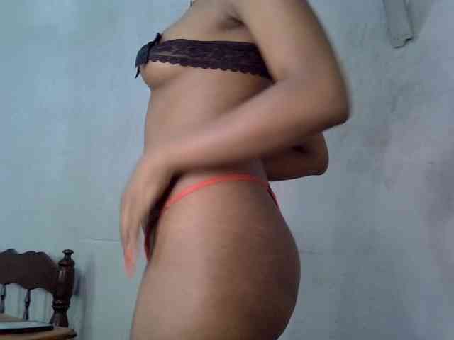SpicyMackenzie1 webcam