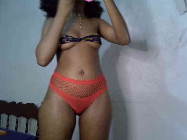 SpicyMackenzie1 webcam