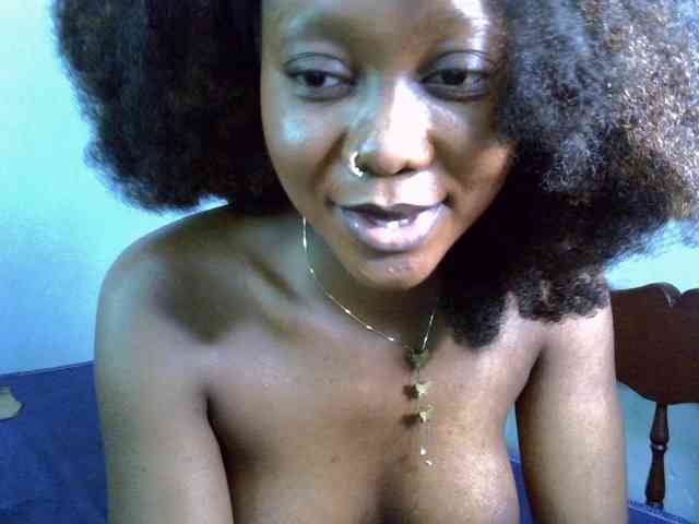 SpicyMackenzie1 webcam