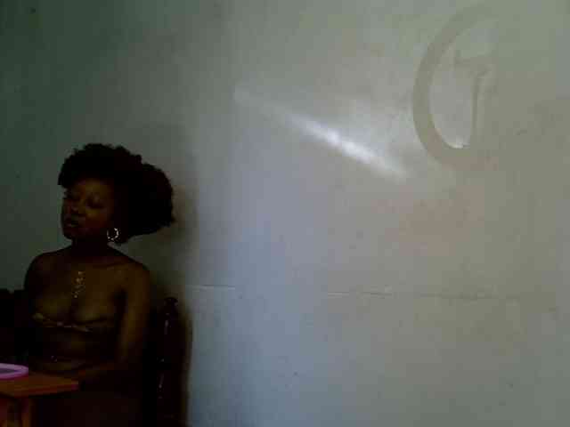 SpicyMackenzie1 webcam