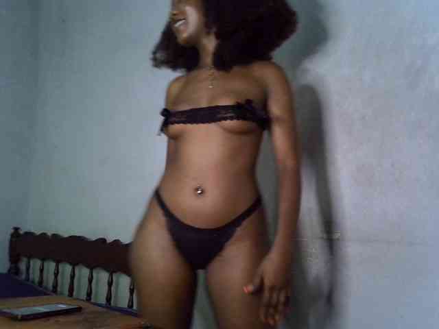 SpicyMackenzie1 webcam