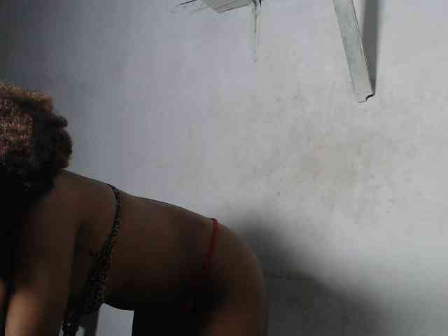 SpicyMackenzie1 webcam