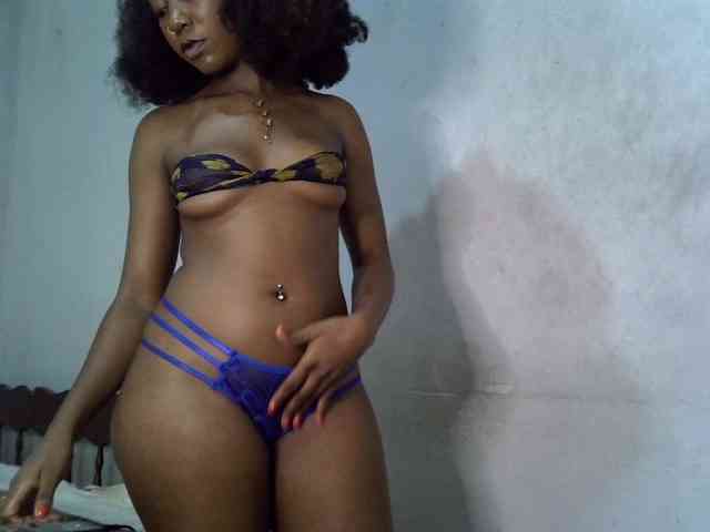 SpicyMackenzie1 webcam