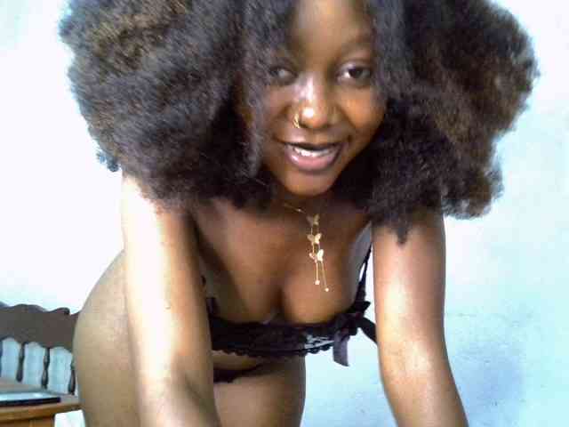 SpicyMackenzie1 webcam