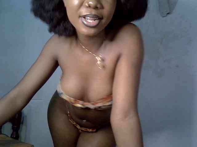 SpicyMackenzie1 webcam