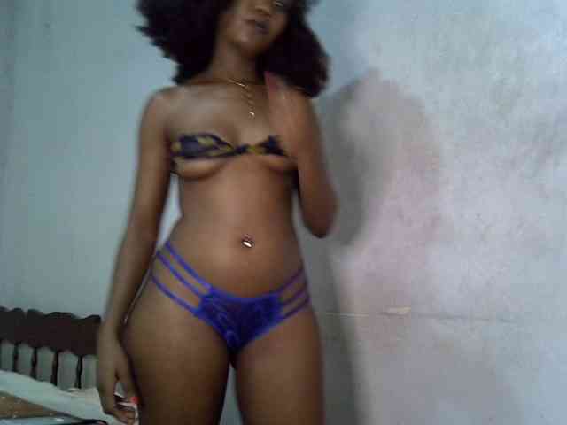 SpicyMackenzie1 webcam