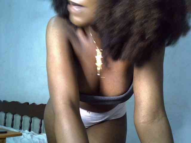 SpicyMackenzie1 webcam