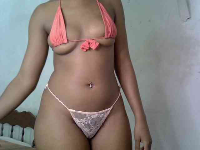 SpicyMackenzie1 webcam