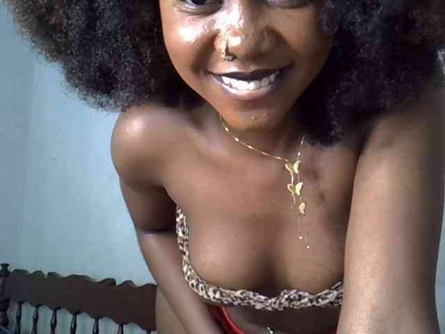 SpicyMackenzie1 webcam