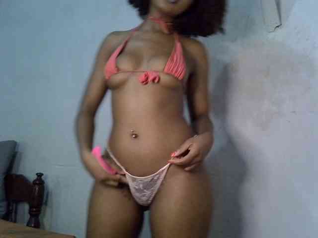 SpicyMackenzie1 webcam