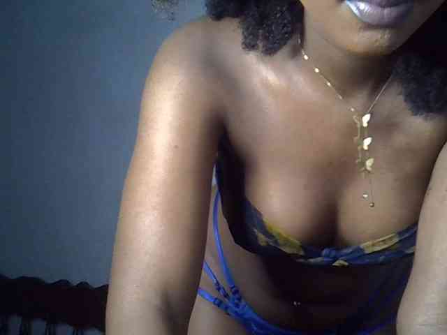 SpicyMackenzie1 webcam