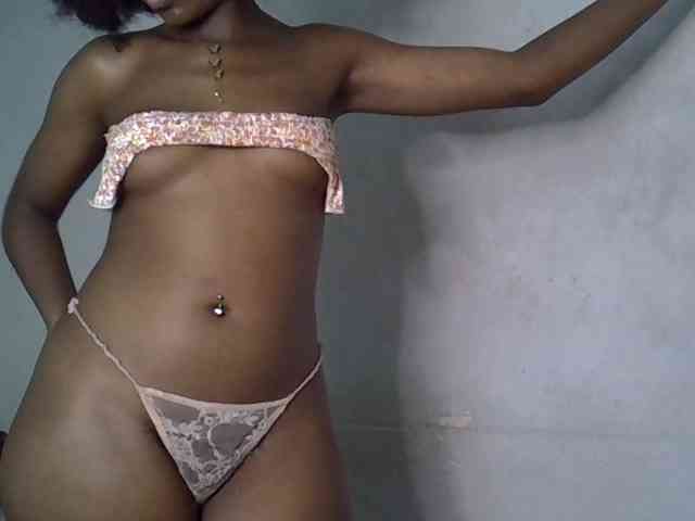 SpicyMackenzie1 webcam