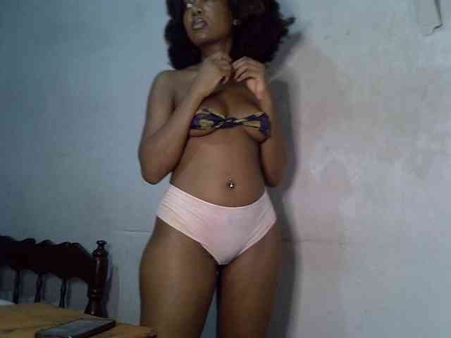 SpicyMackenzie1 webcam